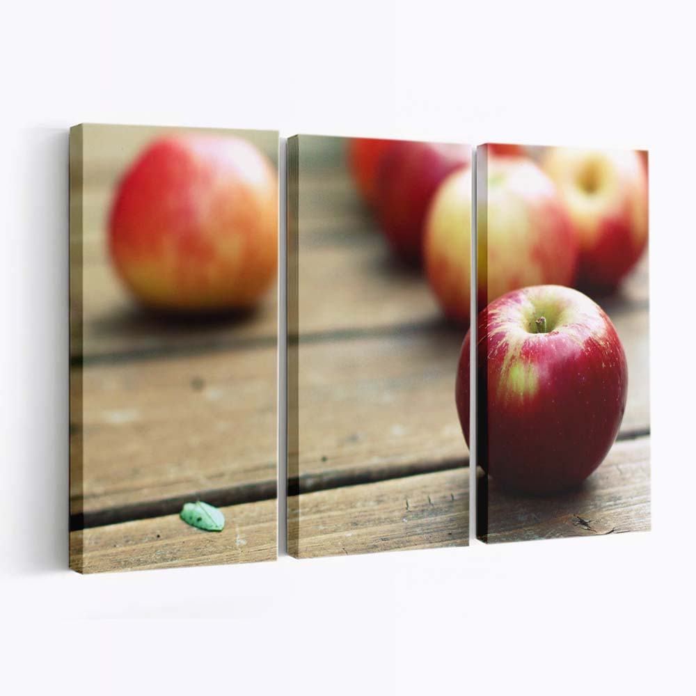 red apples close up wallpaper